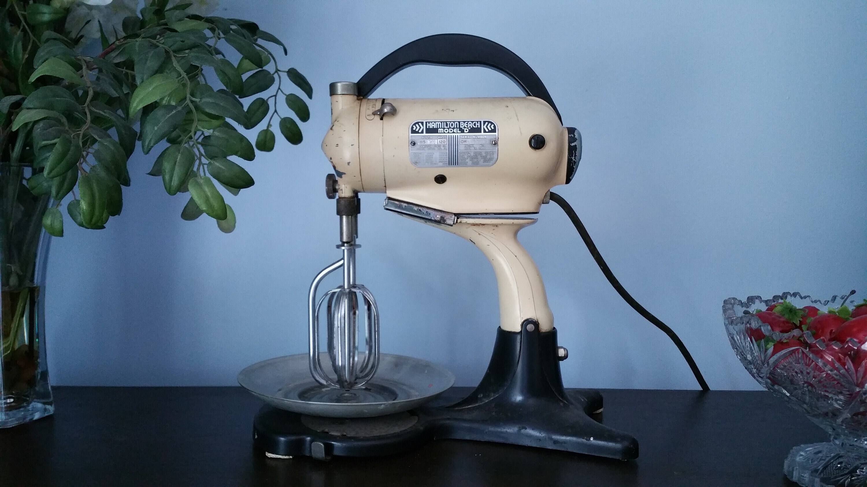 retro style hand mixer