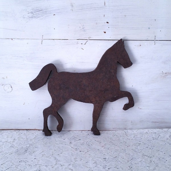 Antique Heavy Metal Horse Doorstop Vintage Pleasure Type Wall Art Cast Iron Primitive Decor Farmhouse Decoration Rustic Jam Wedge Distressed