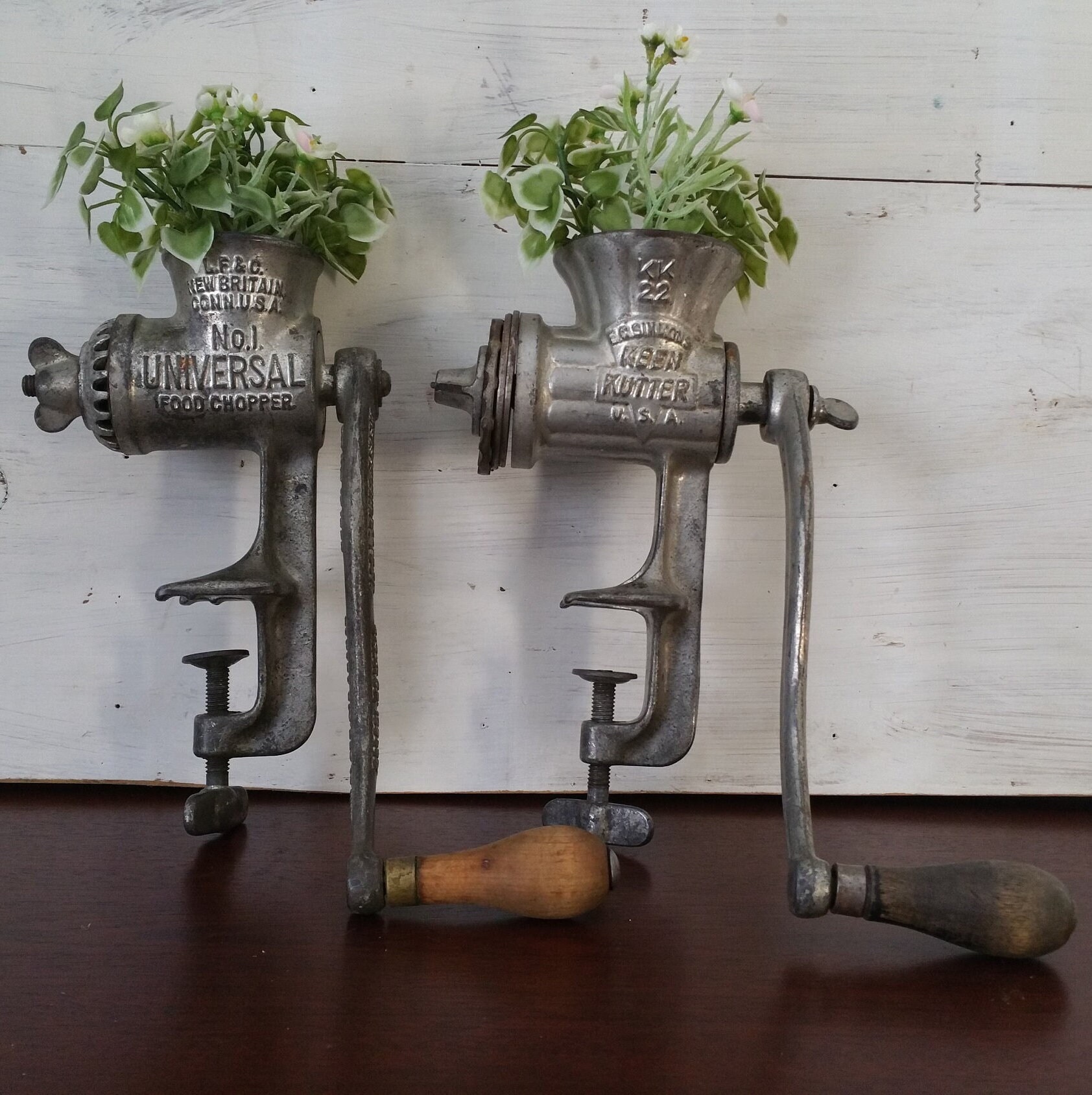 universal food chopper grinder: vintage kitchen - craft revue