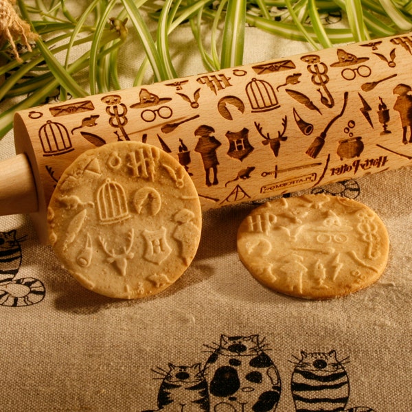 Wizard pattern Embossing Rolling Pin.  Engraved rolling pin for embossed cookies with Wizard pattern.