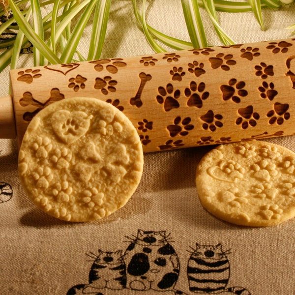 Dogs Paws Embossing Rolling Pin. Dogs Paws pattern. Engraved rolling pin with Dogs Paws for embossed cookies Baking Gift