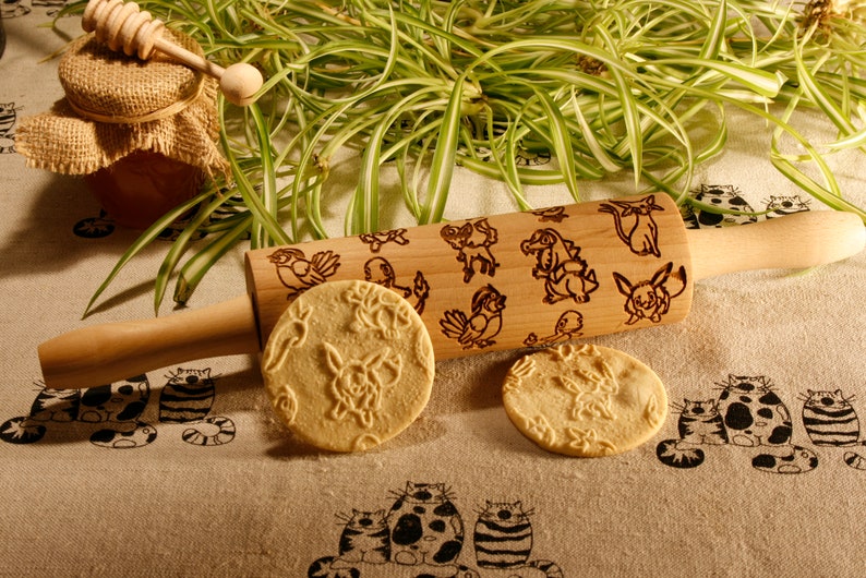 Pokemons pattern Embossing Rolling Pin. Engraved rolling pin with Pokemons for embossed cookies Baking Gift image 5