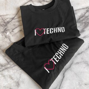 I Love Techno // Besticktes TShirt // Unisex Techno Rave Kleidung Bild 3