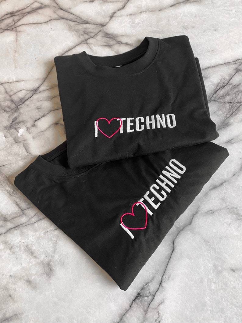 I Love Techno // Besticktes TShirt // Unisex Techno Rave Kleidung Bild 3