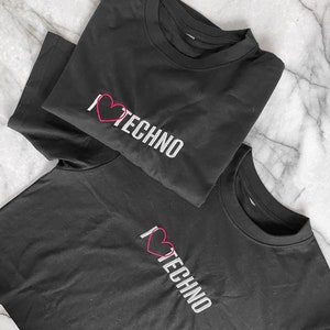 I Love Techno // Besticktes TShirt // Unisex Techno Rave Kleidung