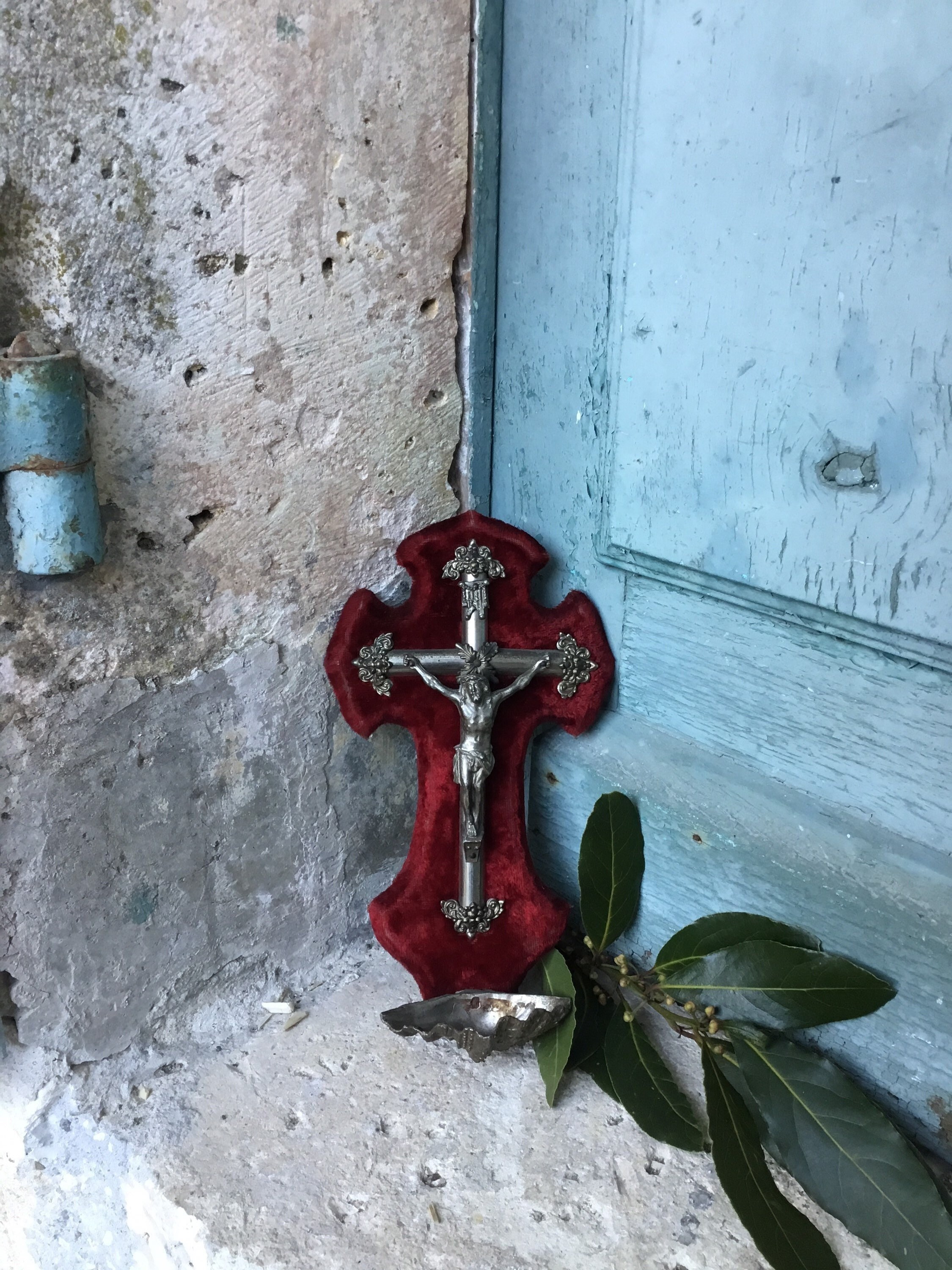 Superbe Français Antique Du 19Ème Siècle Croix de Velours Bordeaux Faite à La Main - Benetier Font F