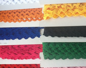 Light Gray Polyester 12 Rick Rack Trim