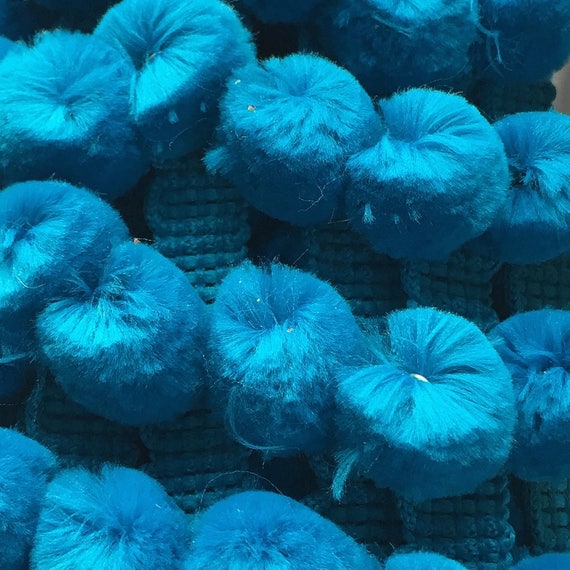 19//32 /" X 1M BEST QUALITY POM POM FRINGE 30mm 1/" 3//16 POM POM APROX 15mm