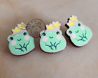 Royal Frog Wood Pin