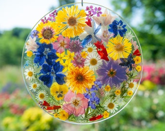Gift for Grandma Dried Flower Suncatcher 10''- Birthday Gift for Mom - Gift for Wife Flower Ornament