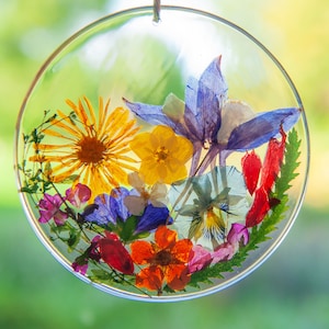 Mothers Day Gift for Grandma from Daughter Unique Personalized Flower Suncatcher Gift for Grandmother Mom for Granny Gift for Nana Flowers image 6