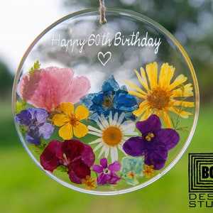 Cadeau du 60e anniversaire pour maman, toutes inscriptions, cadeau du 70e anniversaire pour femme, cadeau pour un ami, cadeau d'anniversaire pour grand-mère, attrape-soleil coeur de fleur