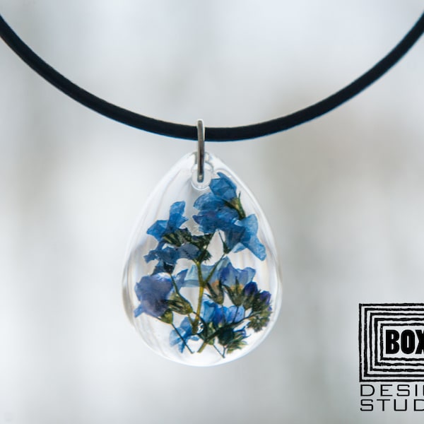 Gift for Her Pendant Real Forget-me-nots Flower Necklace, Gift for Mom Resin Flower Pendant Gift for Wife, Gift for Woman Distant Friend Her