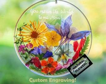 Unique Mothers Day Memento - Gift for Mum: Handmade Flower Suncatcher from REAL FLOWERS - Emotional Keepsake for Mom or Grandma