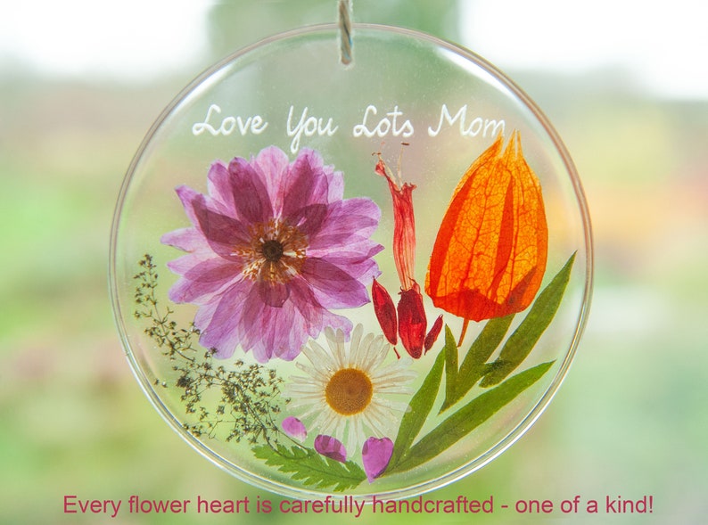 Mothers Day gift engraved personalized with real flowers Flower Heart