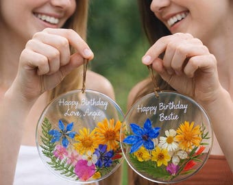 REAL FLOWER Best Friends Gift Set 2 Suncatchers: Matching BFF Gifts for Soul Sisters "Flower Hearts" Personalized Custom-Engraved Duo
