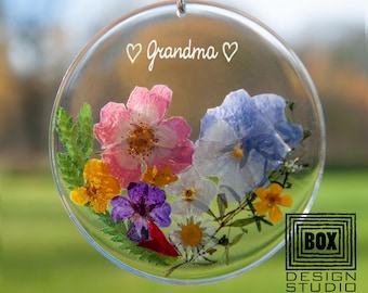 Unique Birthday Gift for Grandma from Daughter: Personalized Flower Suncatcher Gift for Granny Grandmother-Engraved Gift for Nanny Ornament