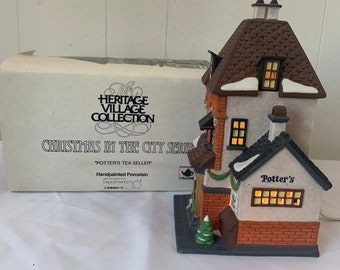 DEPARTMENT 56 Christmas City Potters Tea Seller 9” Village Collection Building 1993
