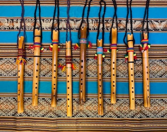 Flauta - Quena tradicional peruana - Instrumento andino de madera artesanal del Valle Sagrado