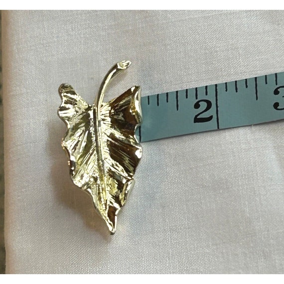 Vintage Gold Tone Textured Leaf Brooch Pin 2" - image 4