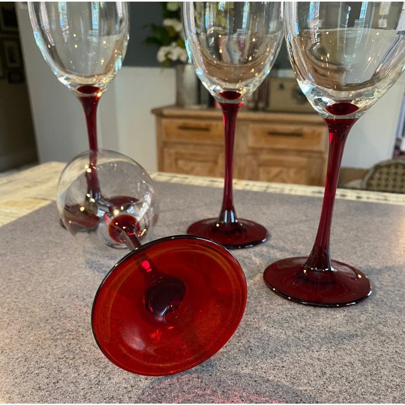 France Luminarc Wine Glasses Set of 4 With Ruby Stems Retro Etsy