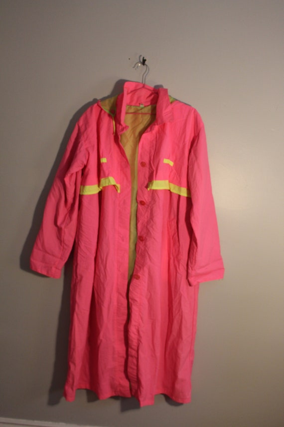 Vintage Neon Pink Trench Coat - Vintage Neon Tren… - image 3