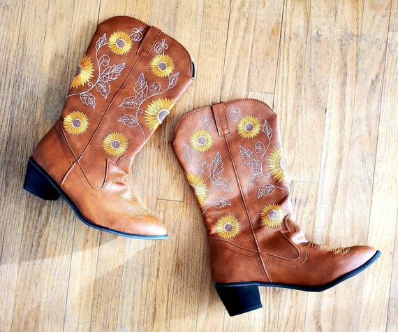 Vintage Embroidered Cowboy Boots with Sunflowers