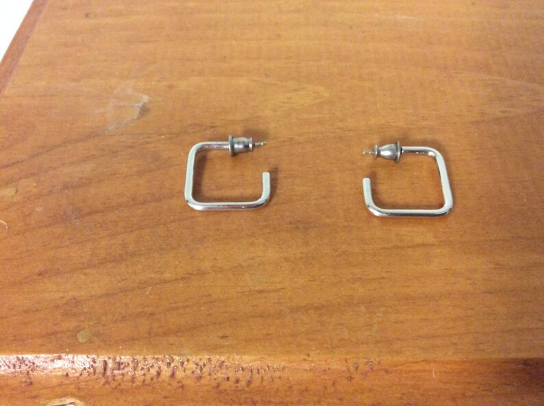 Vintage 1\u201d square silver type earings