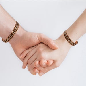 Best Gift. Pure Copper Cuff with 2 strong magnets. One Size fits All. Another quality product by American Ayurveda