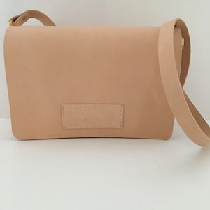 Bolsa en veg. Curtido de cuero de grano completo; Estilo escandinavo