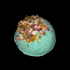 gimme the loot spell bomb , handmade bath bomb , cinnamon neroli jasmine organic bath bombs, spiritual cleansing bath bomb