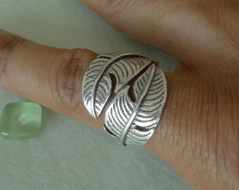 Double Feather Sterling Silver Ring UK Size P (USA Size 7.75) SilverandSoulDesigns