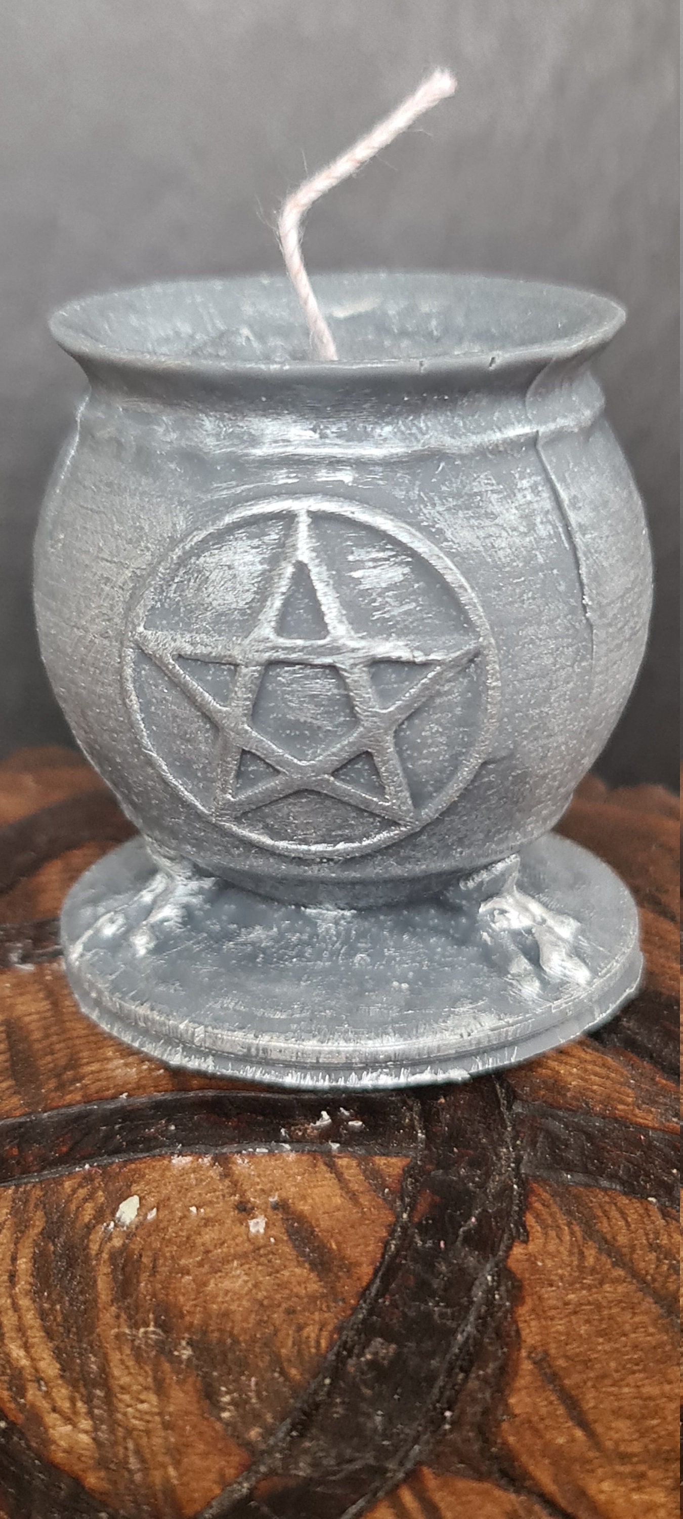Cauldron candle