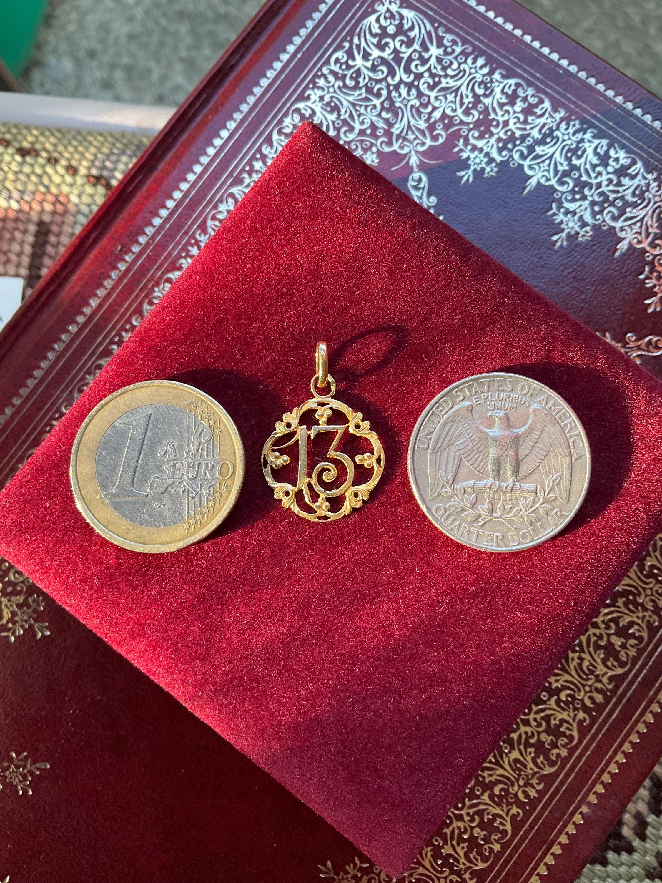 Pendentif Charm médaille trèfle plaqué or | THOMAS SABO