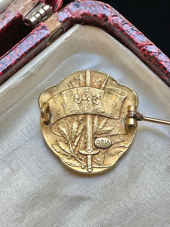 Broche Jeanne D'Arc En Argenture - Bijou Vintage LEVY - Collection Historique