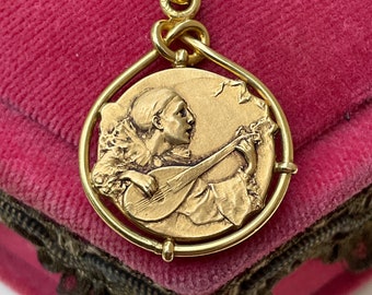 Médaille Pierrot de joueur de mandoline signée Murat