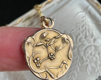 BIJOU RELIGIEUX - Belle Medaille Pendentif Plaque Or Lourdes Top