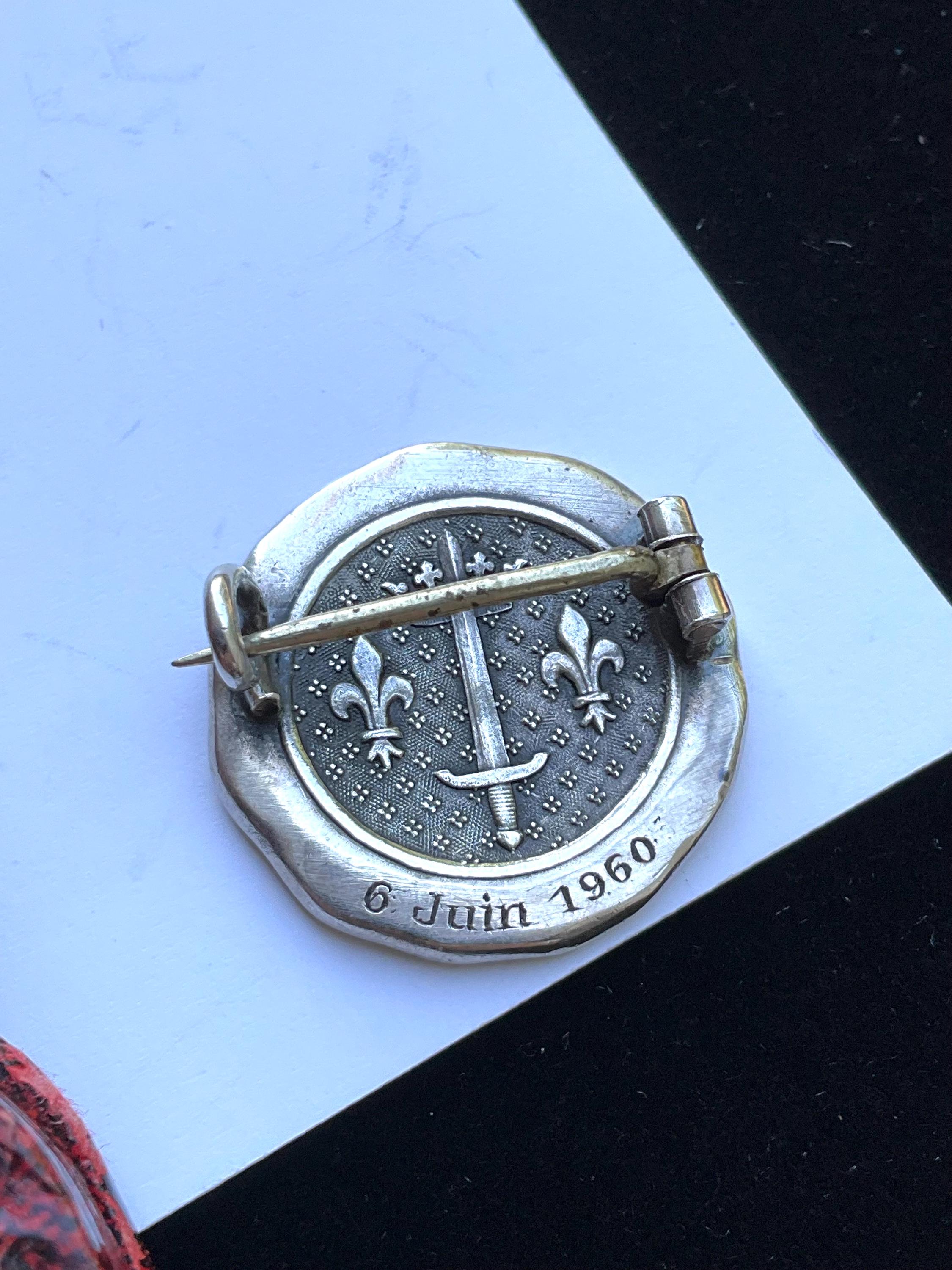 Broche Antique Art Nouveau Jeanne D'Arc En Argent Massif - Occasion Bon état