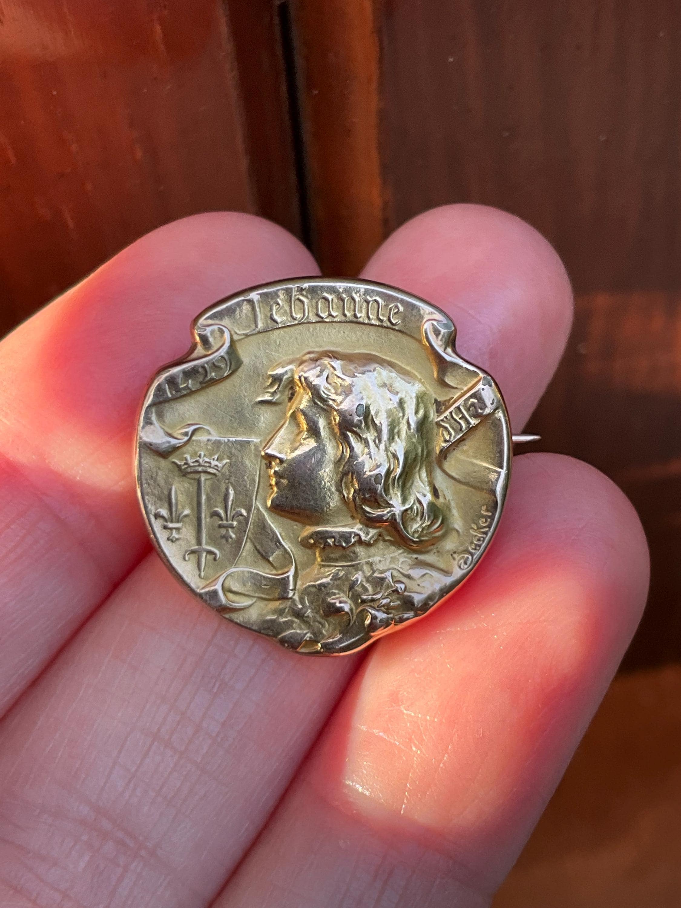 RARE GROSSE BROCHE ancienne De Jeanne D'arc French