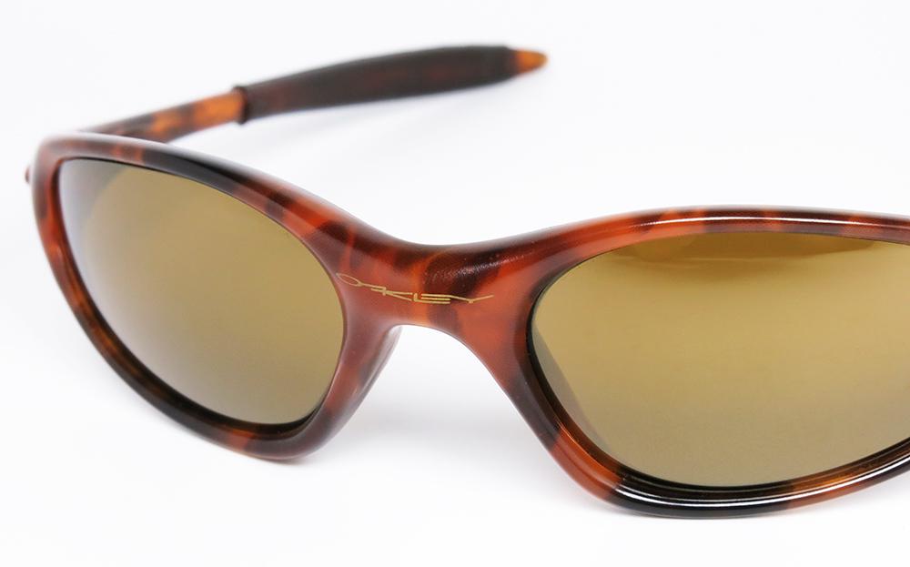 OAKLEY Minute GOLD IRIDIUM Original Vintage Sport Sunglasses OAKLEY Minute GOLD IRIDIUM Original Vintage Sport Sunglasses