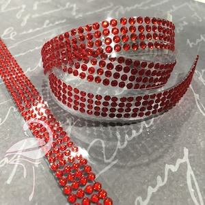 Strass autoadesivi rossi - 18 mm x 50 cm
