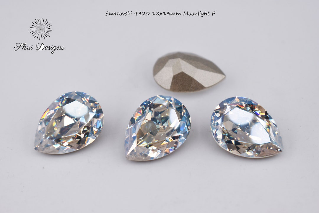 Swarovski Phoebe Light Azore Moonlight