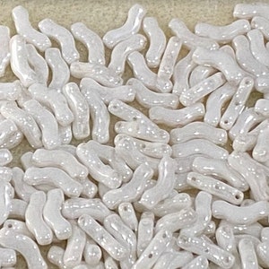 Bridge Bead 3 holes, pack of 30 Opaque White Shimmer
