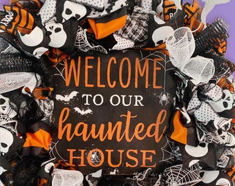 Halloween wreath/ Halloween welcome/ Halloween front door/ deco mesh wreath/ fall wreath/ October wreath/ October front door/ haunted house