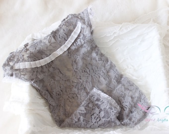 Babysparkdräkt för flicka, spetsoutfit för nyfödd, grå babysparkdräkt i spets, babyshowerpresent, babysparkdräkt i spets, fotorekvisita för nyfödd