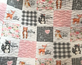 Baby Girl Quilt| Handmade| Woodland Animals| Forest Animals| Nursery Decor| Crib Bedding| Baby Shower Gift|Baby Blanket