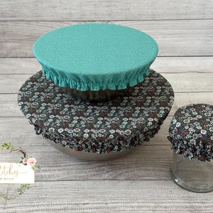 3 piece reversible bowl cover set, reusable and machine washable. Floral print.
