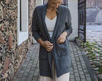 Handmade long open front cardigan with pockets for ladies, dark grey wool cardigan sweater, women's coatigan, oversized knitwear