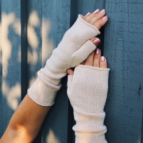 Handmade beige merino wool fingerless gloves for fall/winter, women's woolen arm gloves without fingers, hand knitted wrist and arm warmers