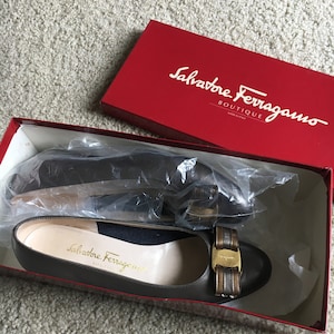 appartements Salvatore Ferragamo vintage, arc à double tonalité, taille 7